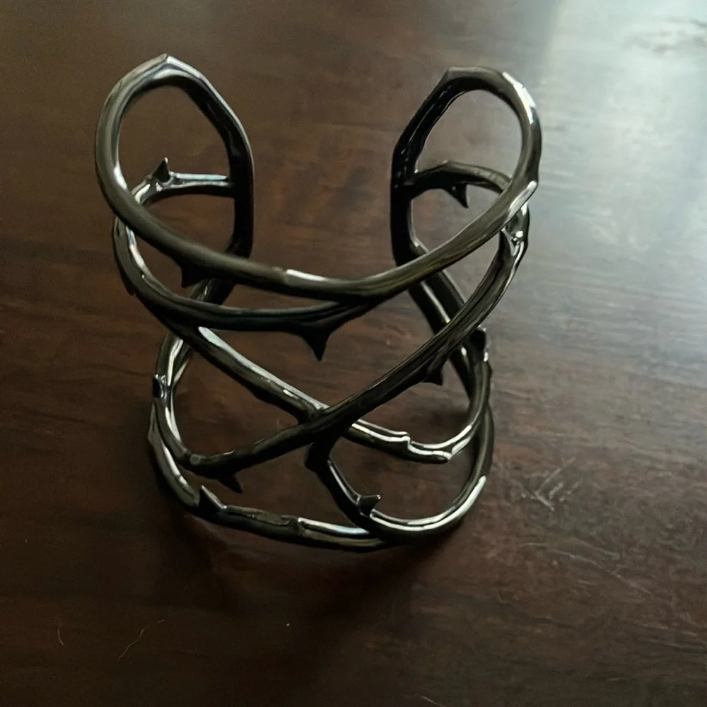 SHAUN LEANE Rose Thorn Cuff Bracelet - Picture 2 of 5